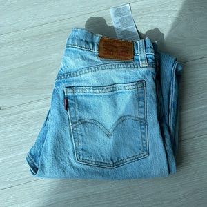 Levi’s straight leg jeans